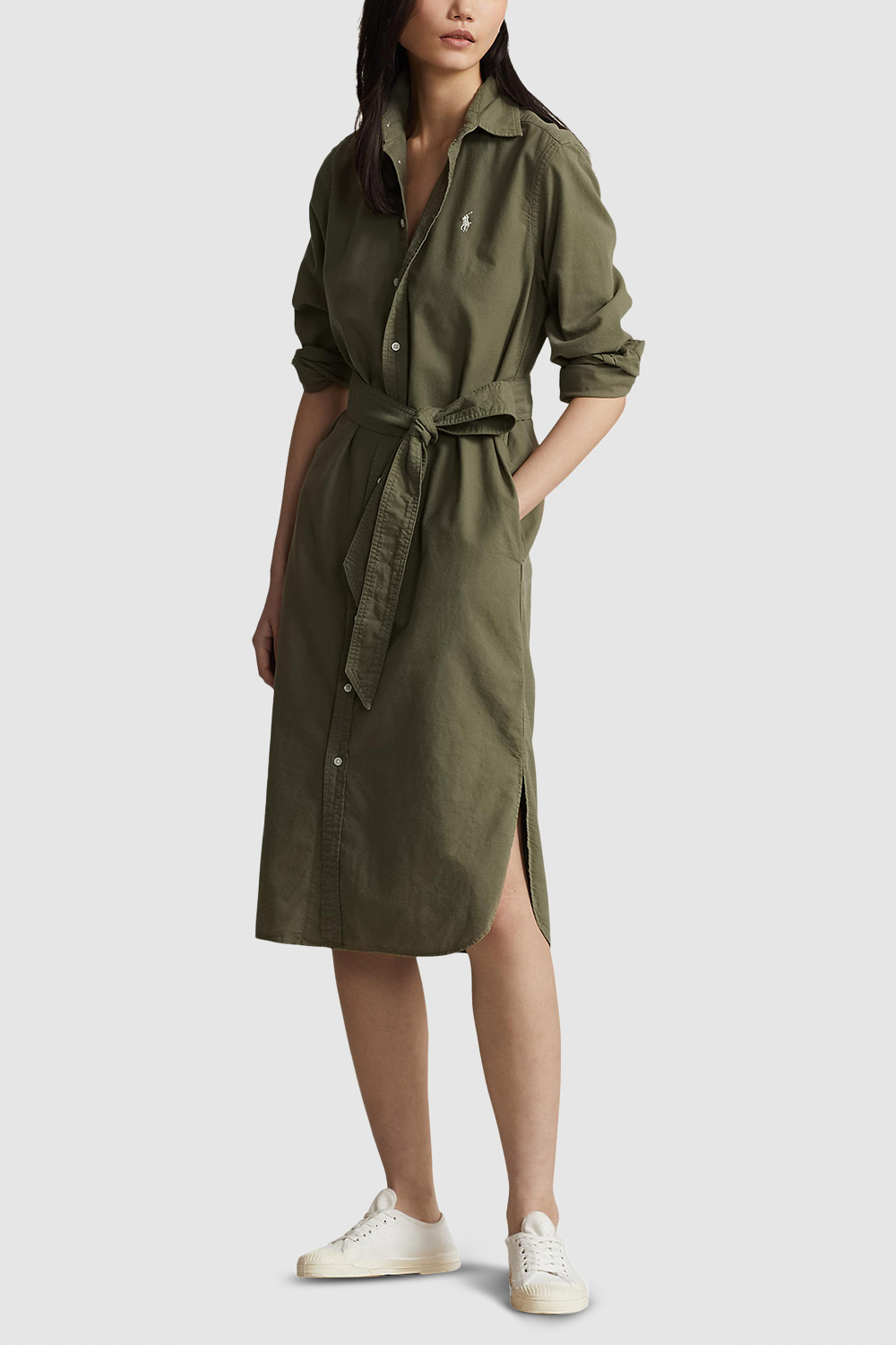 תמונת כל הלוק של שמלה מכופתרת מכותנה